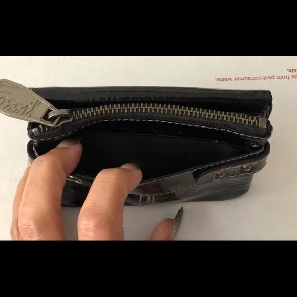 Fossil Patent Leather Small Wallet Black - Picture 4 of 8